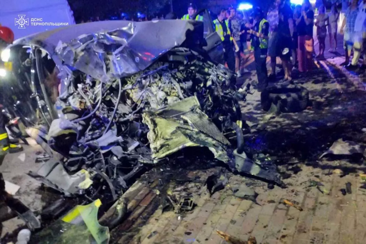 Новини Тернополя - фото з Помер 20-річний водій — підозрюваний у вчиненні смертельної аварії на Дружбі