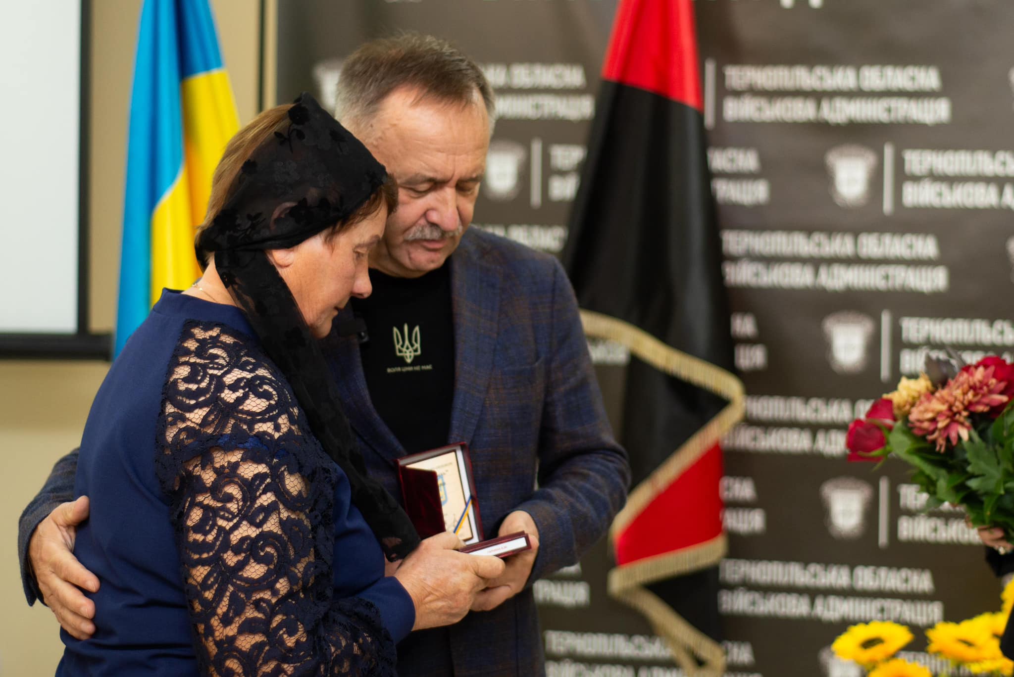 Новини Тернополя - фото з Державні нагороди вручили родинам загиблих Героїв у Тернополі (посмертно)