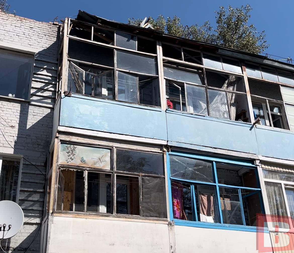 Новини Хмельницького - фото з Пошкоджений шахедом будинок у Хмельницькому: яка ситуація зараз (ФОТО, ВІДЕО)