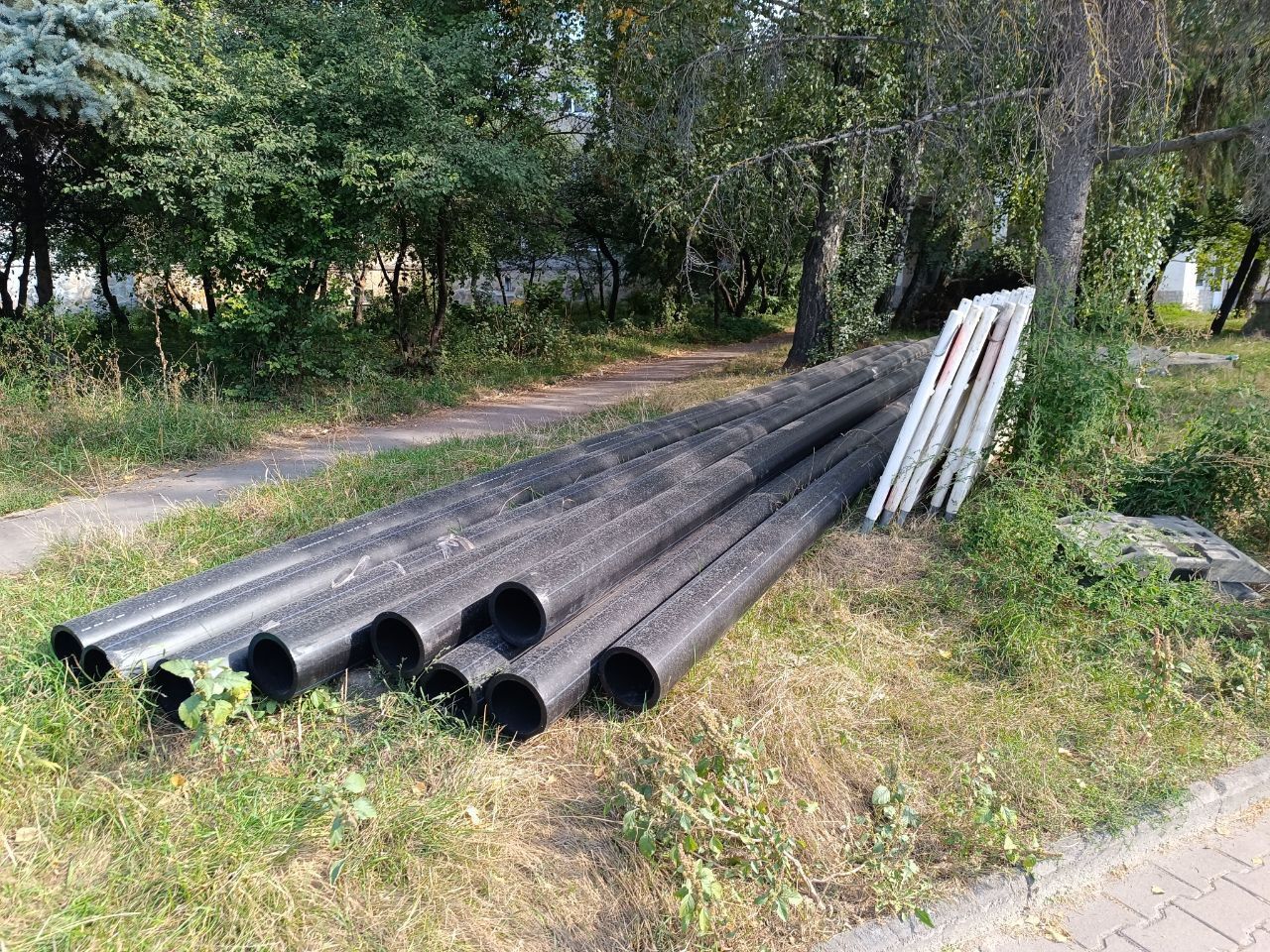 Новини Тернополя - фото з На Торговиці працівники водоканалу перекрили частину дороги: що мають роботи?