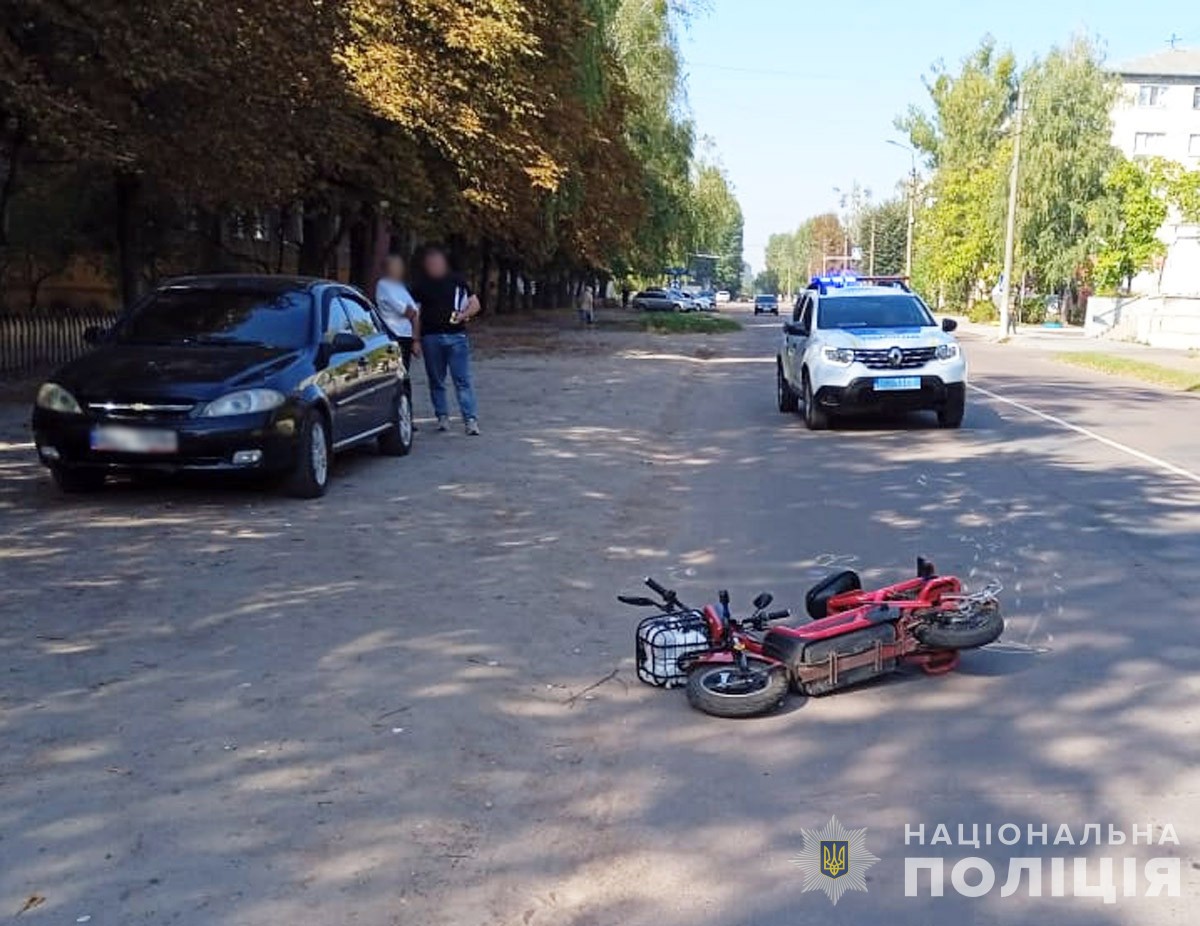 Новини Житомира - фото з 81-річний велосипедист і 40-річна скутеристка постраждали в ДТП на Коростенщині і Звягельщині у коростені поліція встановлює обставини дтп за участі електротранспорту