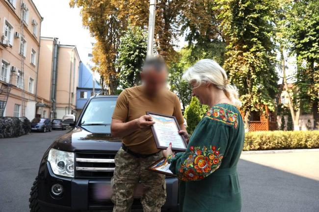 Новини Вінниці - фото з У Вінниці передали чергове авто для військових на передовій