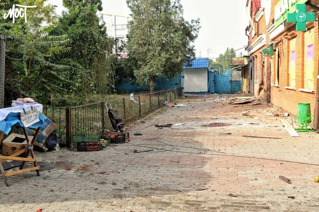 Новини Тернополя - фото з Росіяни обстріляли ринок у центрі Херсона. Є загиблі та поранені