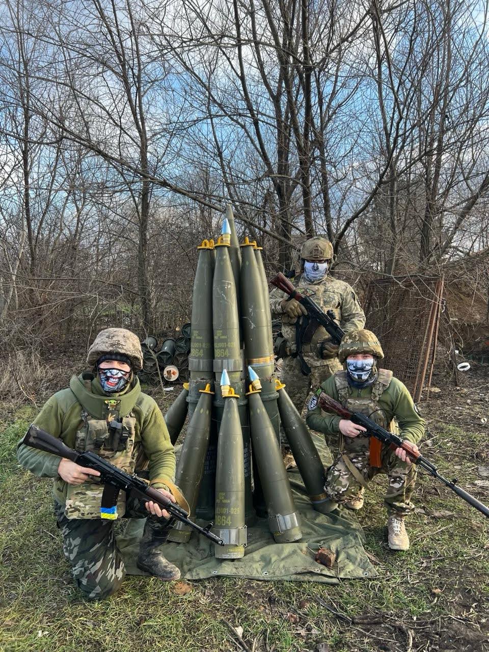 Новини Тернополя - фото з Успішний майстер у іншій ролі: кондитер став артилеристом