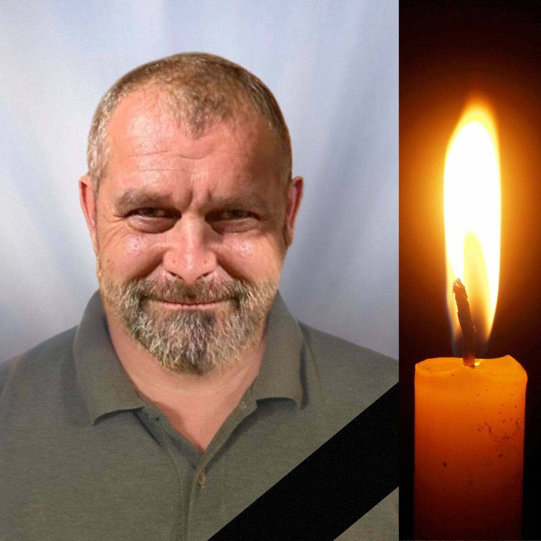 Новини Козятина - фото з Живий коридор для Героя. У Козятині 3 жовтня прощатимуться з Олександром Бондарчуком