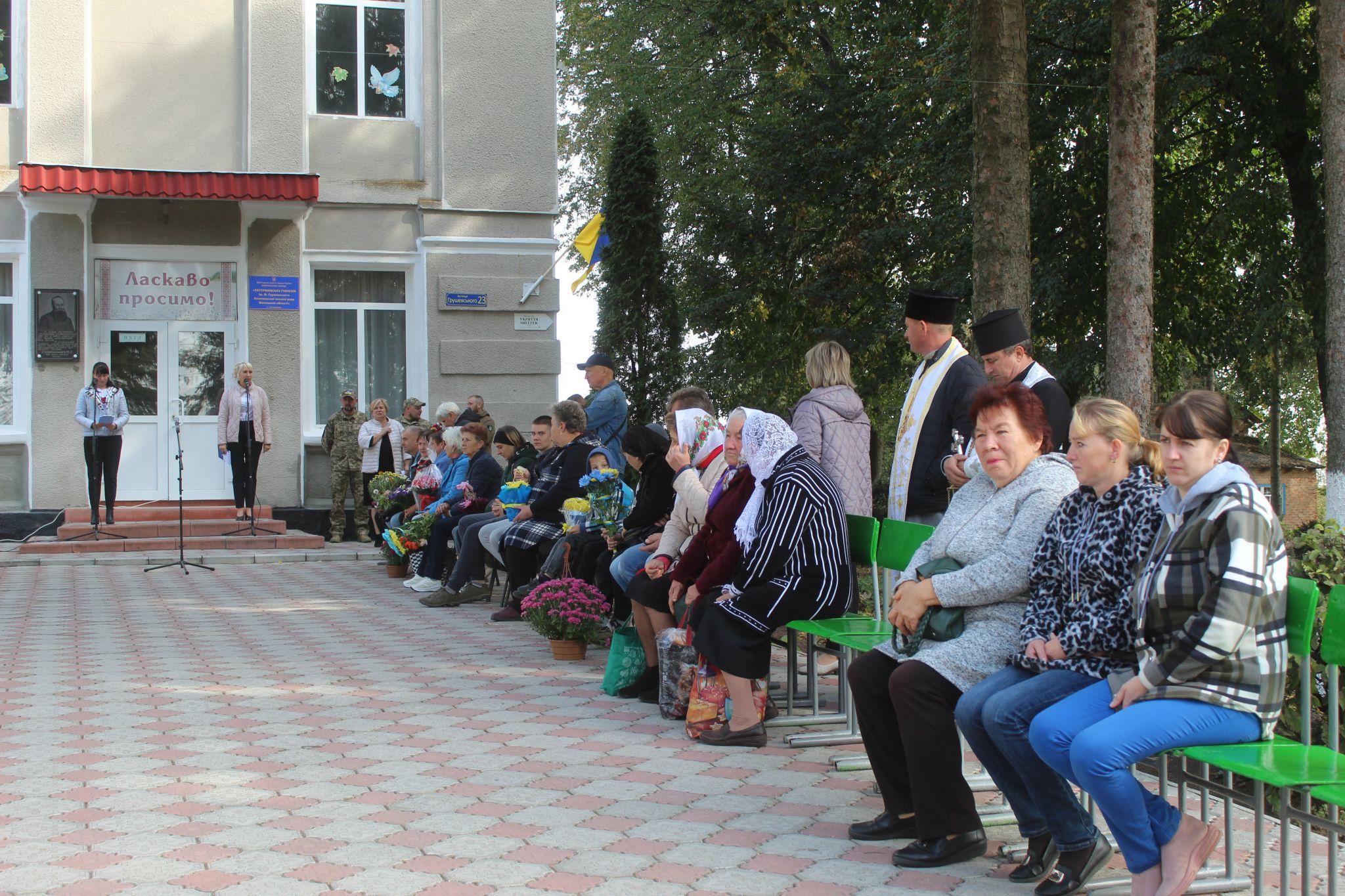 Новини Козятина - фото з На Покрову відкрили Алею пам’яті «Герої не вмирають»