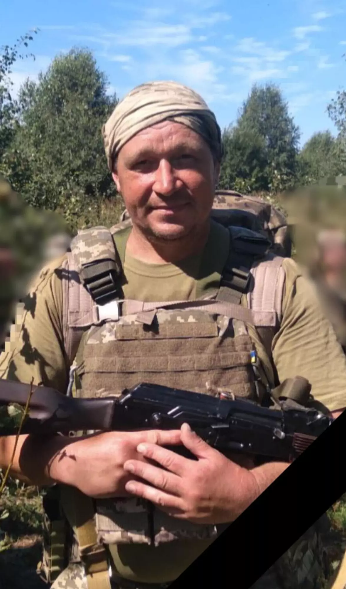 Новини Хмельницького - фото з Рідним чотирьох захисників з Хмельниччини передали посмертні нагороди