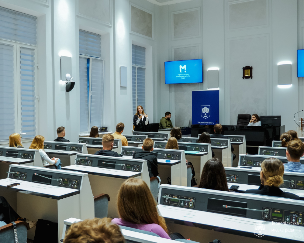 Новини Тернополя - фото з У Тернополі нова голова Молодіжної міської ради Олеся Герин. Що про неї відомо