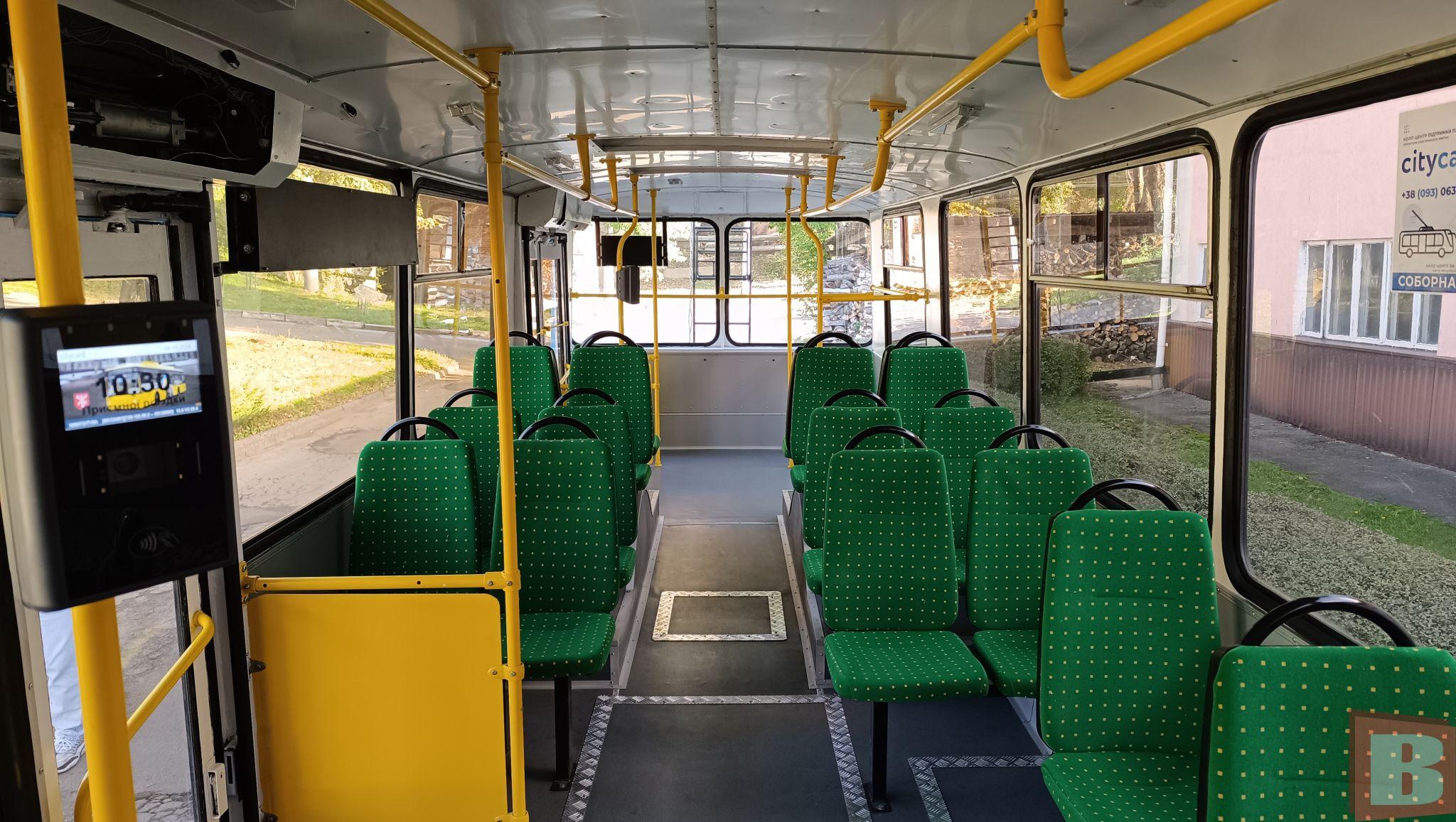 Новини Хмельницького - фото з У Хмельницькому оновили старий тролейбус. Скільки витратили і що зробили (ФОТО, ВІДЕО)