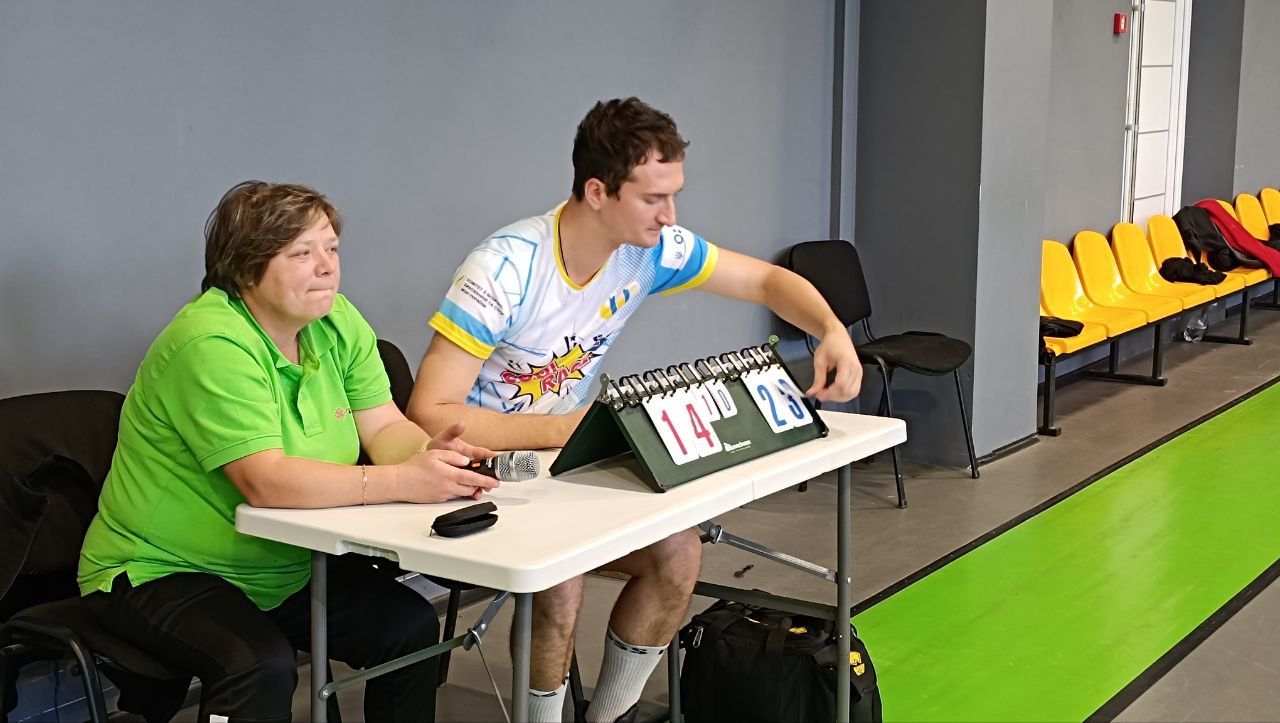 Новини Тернополя - фото з Турнір з волейболу сидячи вперше організували для ветеранів у Тернополі