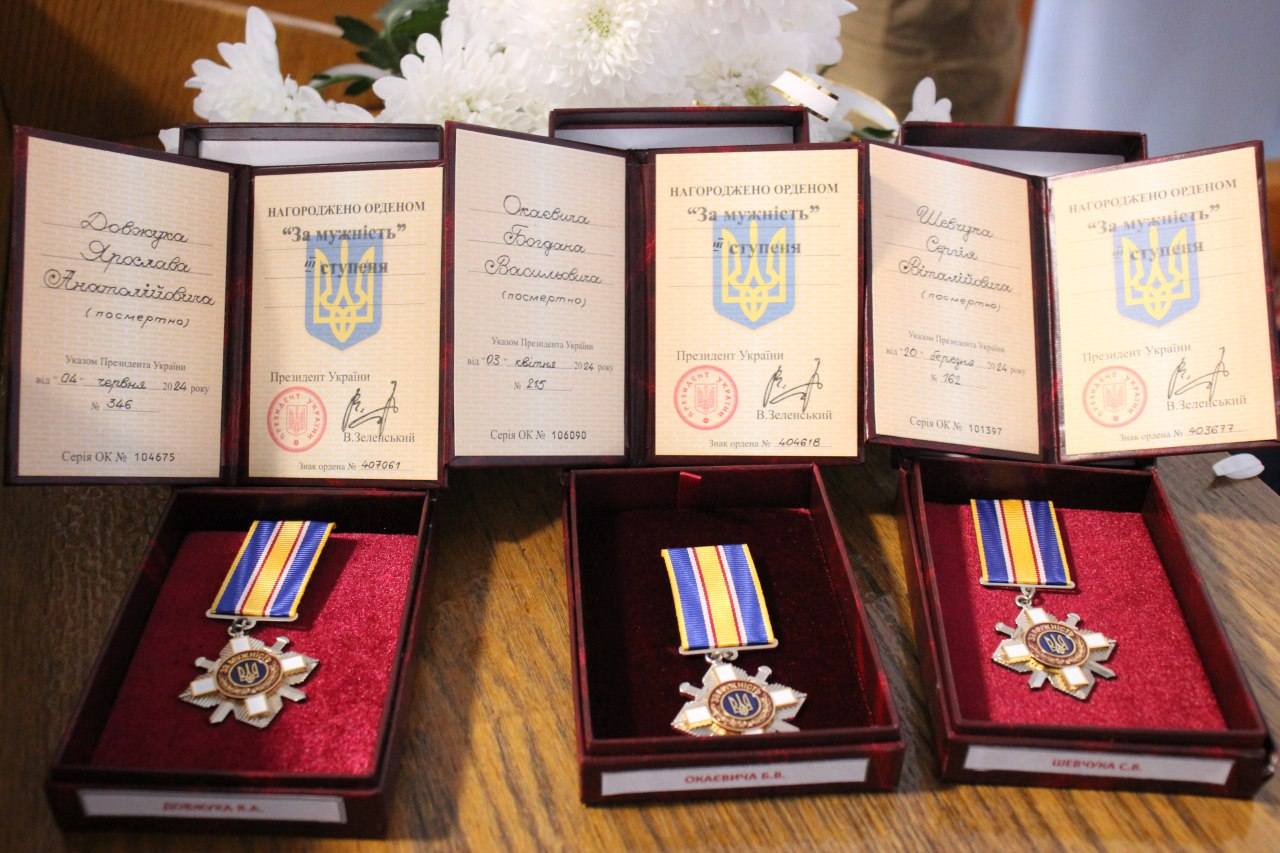 Новини Хмельницького - фото з П’ятьох захисників з Хмельницького району відзначили посмертно. Хто вони