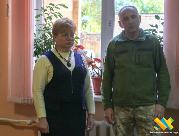 Новини Житомира - фото з Державні та відомчі нагороди вручили сім’ям Героїв