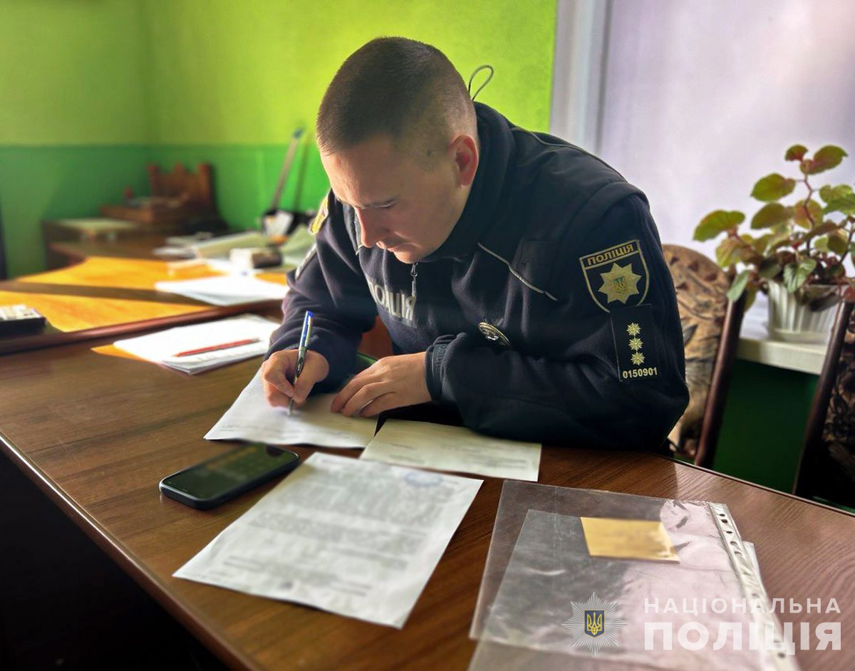 Новини Житомира - фото з На Звягельщині поліцейські передали заарештовану деревину на потреби ЗСУ на звягельщині поліцейські передали деревину на потреби зсу
