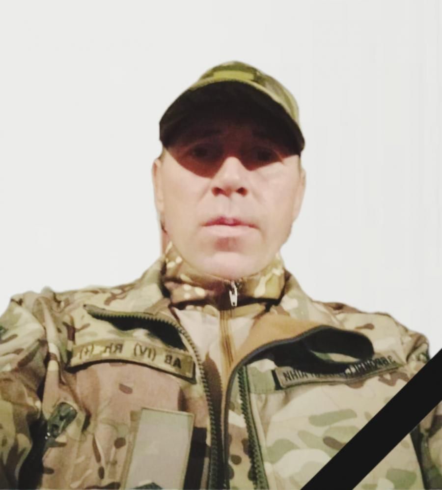 Новини Тернополя - фото з «На щиті» повернувся до рідного дому захисник із Тернопільщини Мирослав Наливайко