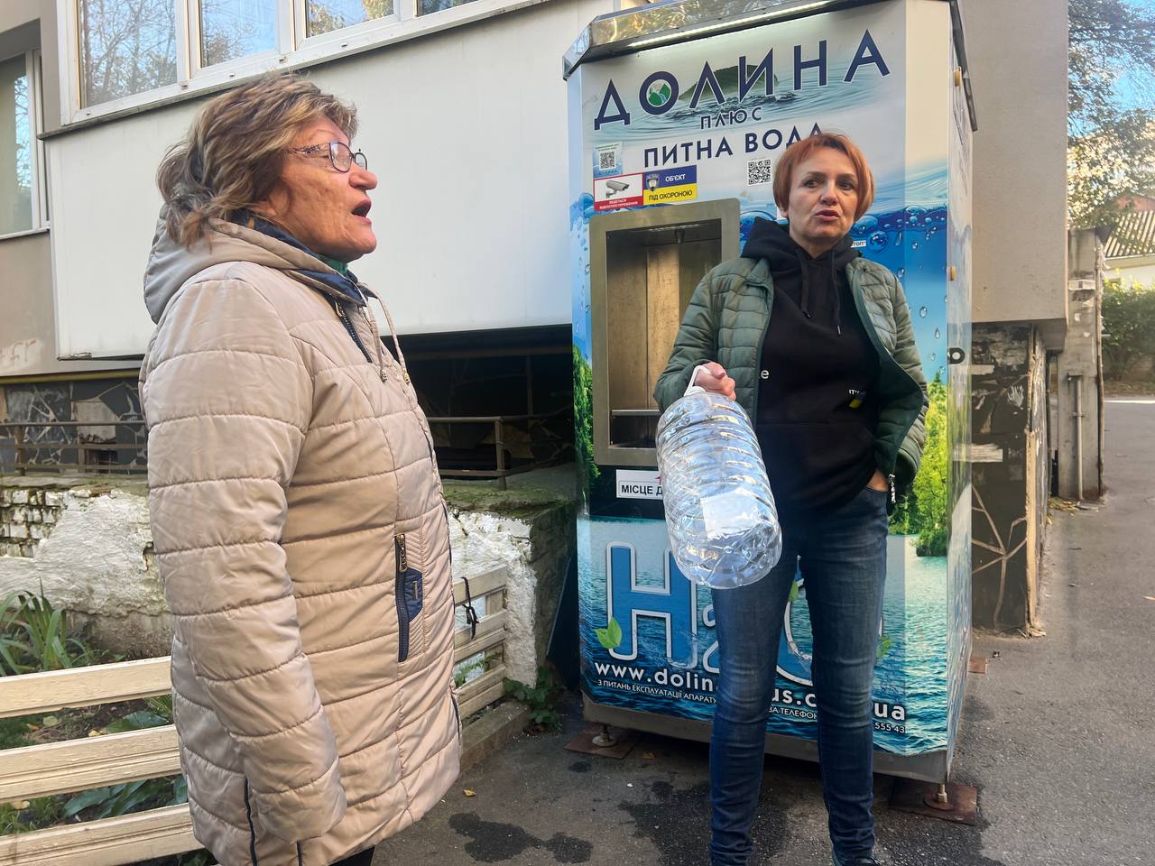 Новини Вінниці - фото з «Не дали дозволу на розміщення»: у Вінниці знову демонтовують водомати «Долина плюс»