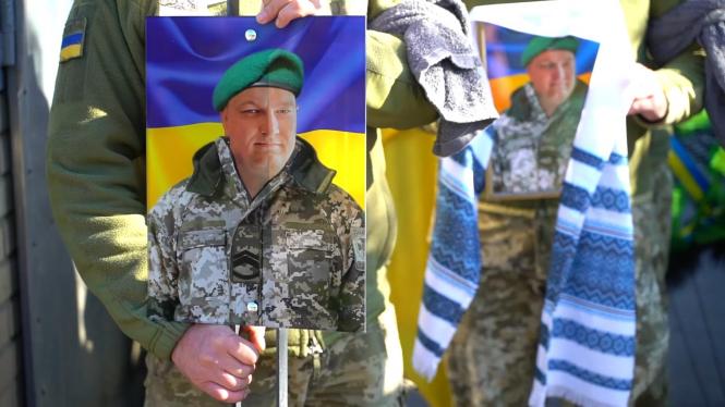Новини Вінниці - фото з У Могилів-Подільському попрощалися зі полеглим прикордонником Станіславом Москаленком
