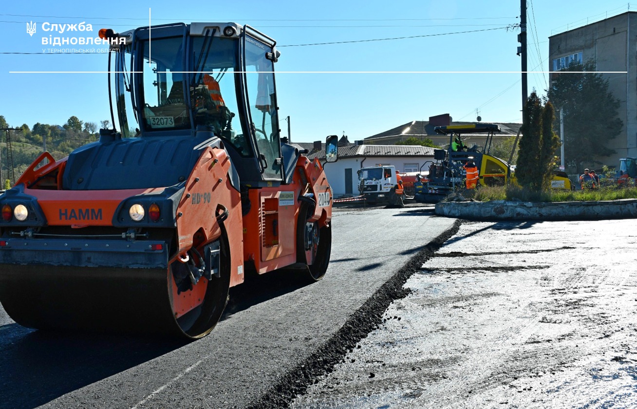 Новини Тернополя - фото з Коли відкриють міст через Збруч у Гусятині На зображенні може бути: комбайн, снігоочисник та текст