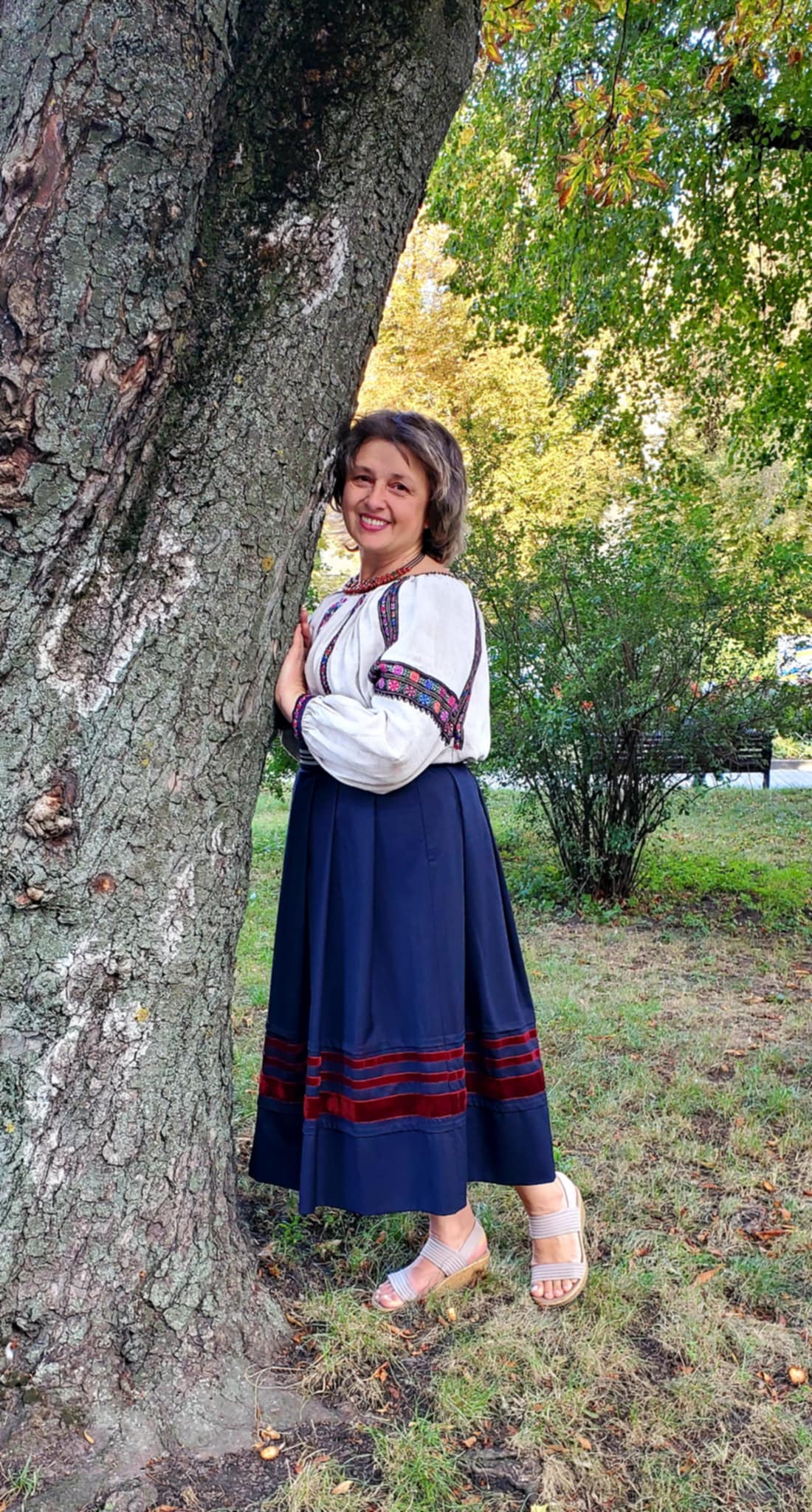 Новини Тернополя - фото з У тривожній валізі була лише Борщівська сорочка: про любов до вишиття Галини Переймибіди