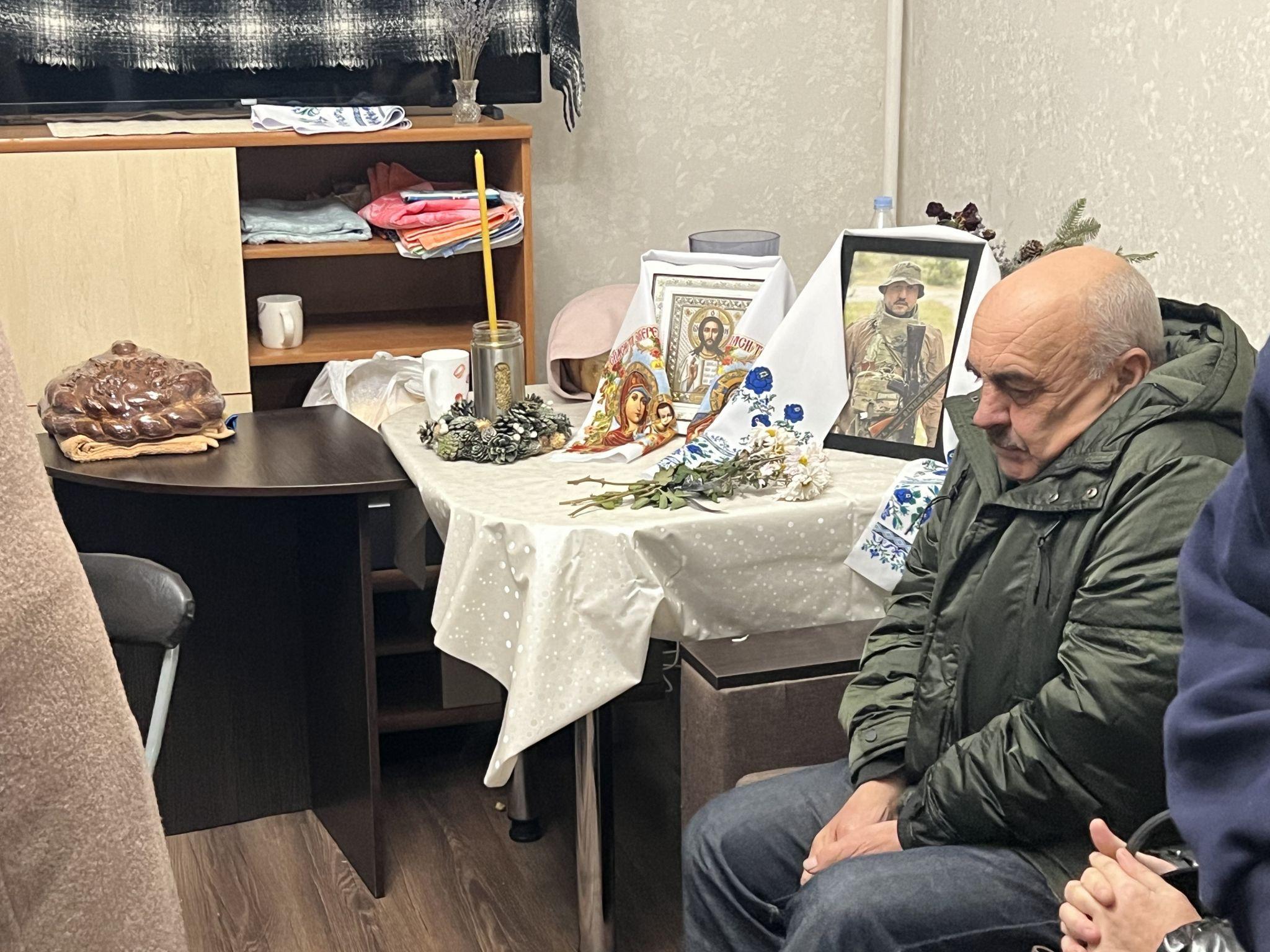 Новини Вінниці - фото з «Він був для нас сонечком». Вінниця провела в останній шлях захисника Романа Громлюка