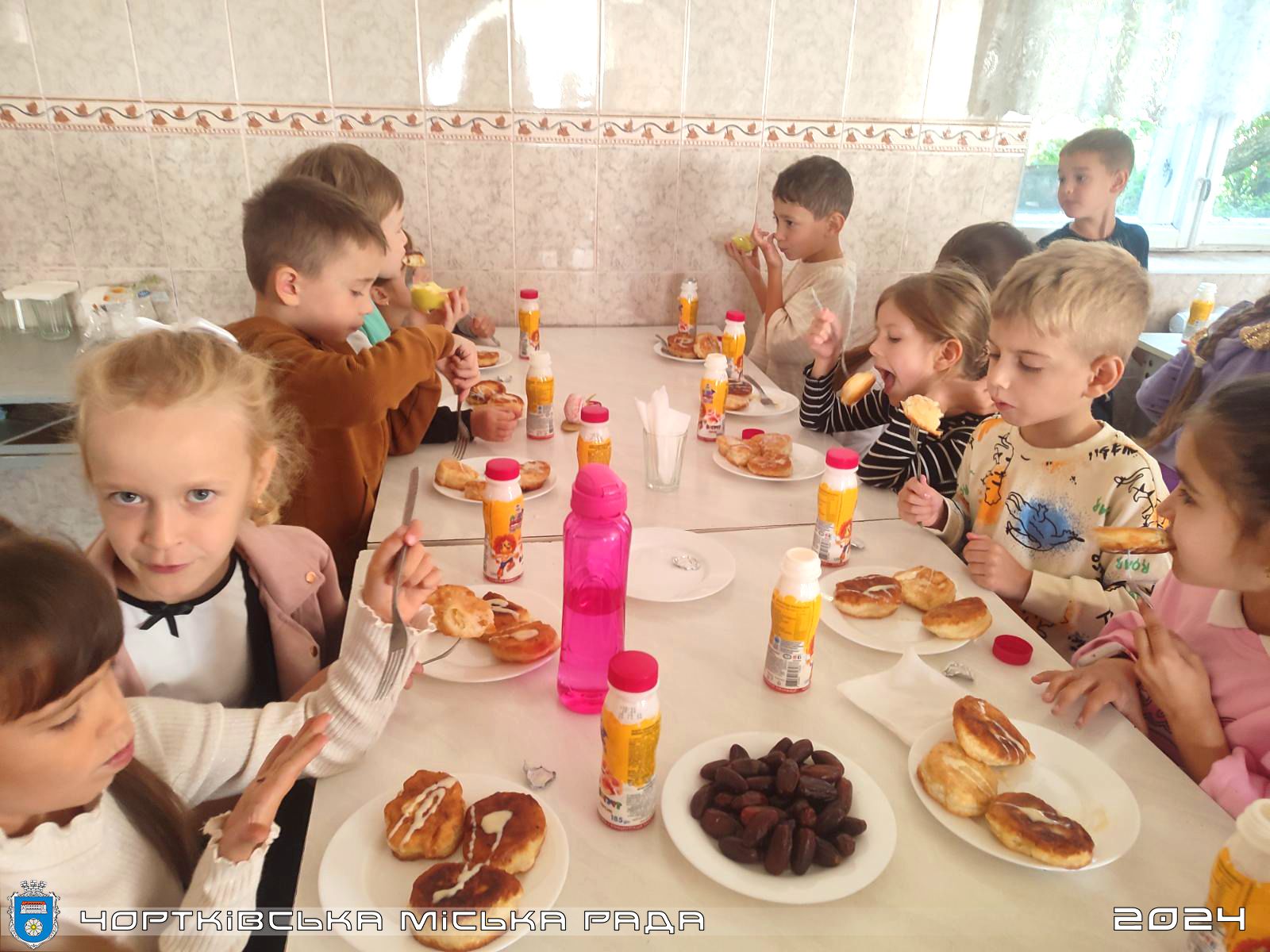 Новини Тернополя - фото з Учнів 1-4 класів Чортківської громади розпочали харчувати безоплатно