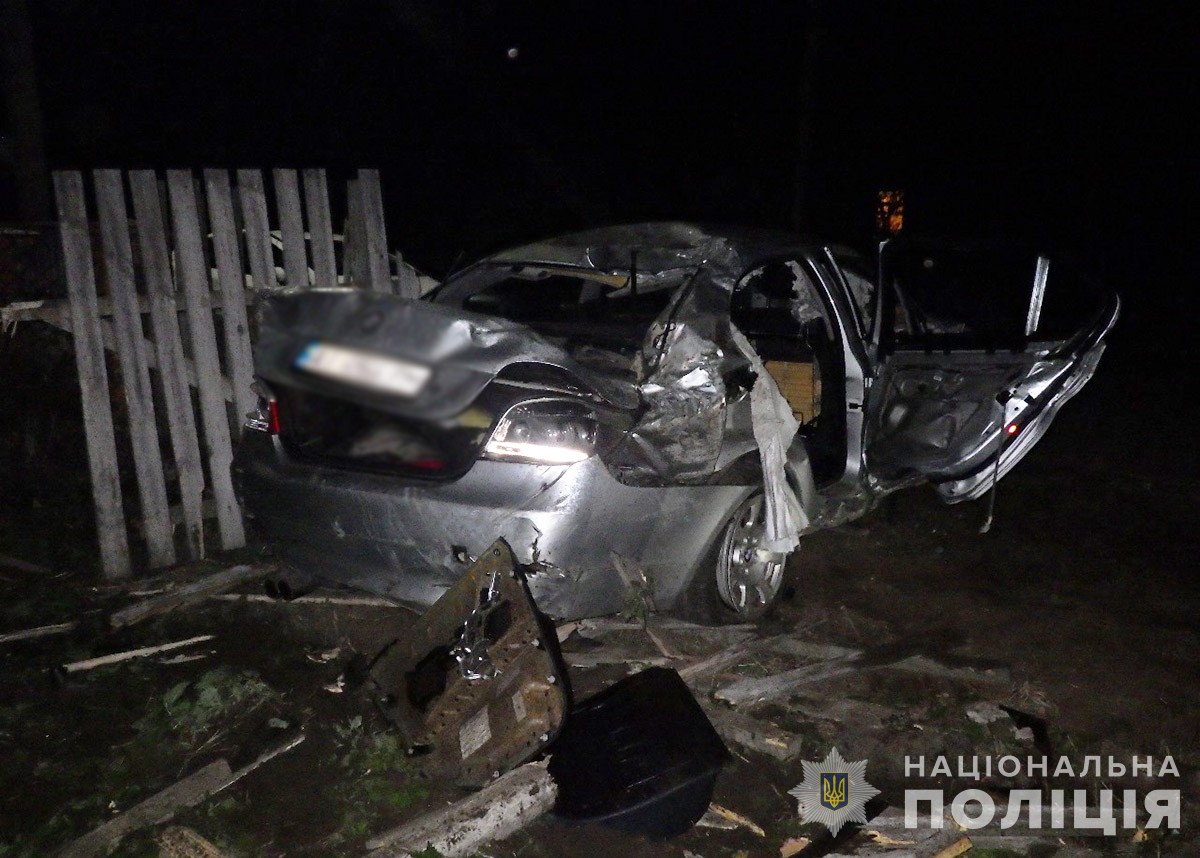у старосілецькій громаді в дтп травмовано керманича та пасажира легковика: поліція встановлює обставини