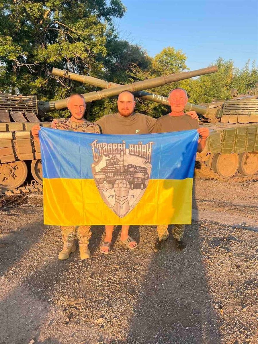 Новини Вінниці - фото з «Ми з танка стріляли навіть по гелікоптеру»: понад 100 одиниць техніки знищив екіпаж танкіста зі Жмеринки