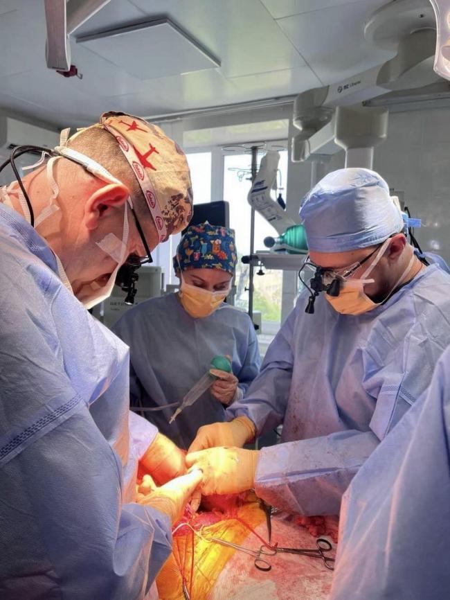 Новини Вінниці - фото з Вінницькі хірурги провели складну операцію з видалення пухлини підшлункової залози