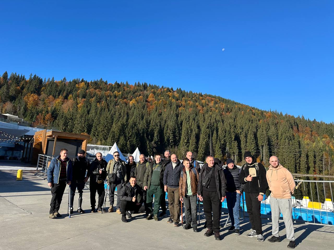 Новини Вінниці - фото з «Ця поїздка стимулює нас працювати»: як для ветеранів організували подорож в Карпати