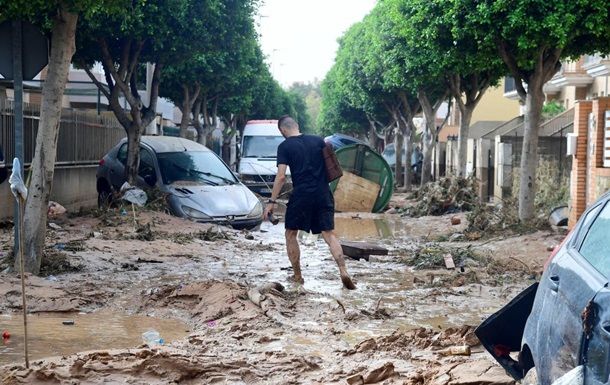 Новини Вінниці - фото з Справжній Армагедон: вінницька співачка опинилась у епіцентрі повені в Іспанії