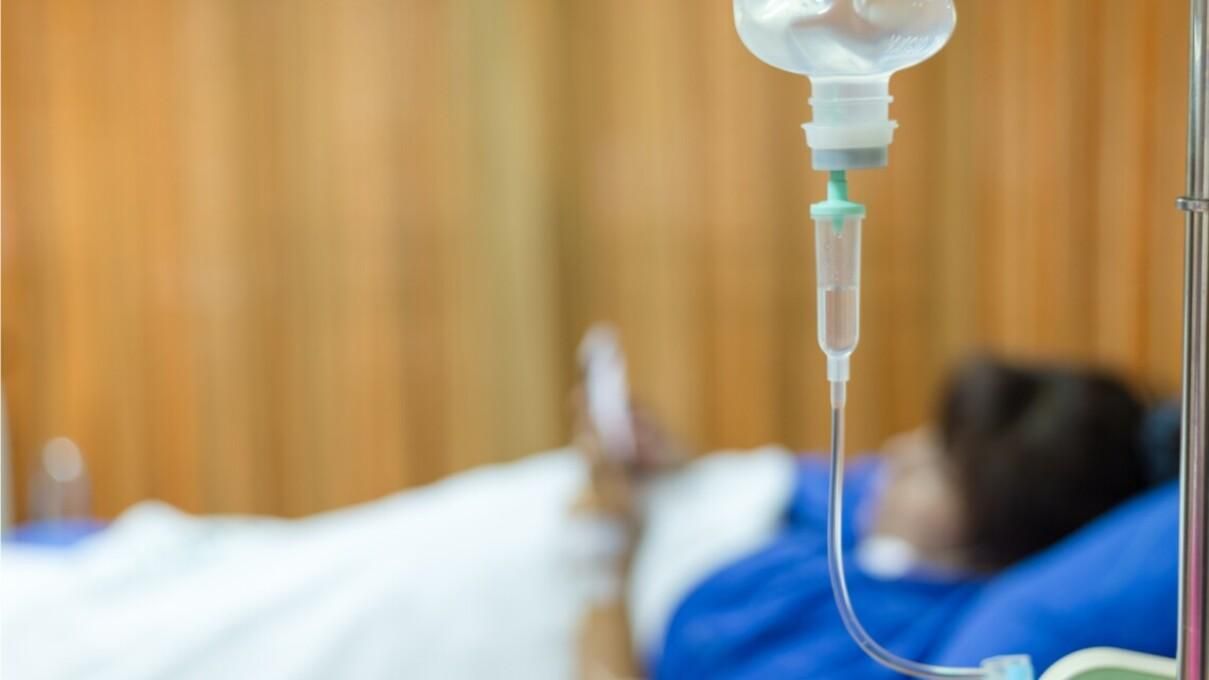 Новини Тернополя - фото з Медики борються за життя семи дітей: у якому стані родина з Копичинців, яка отруїлася грибами