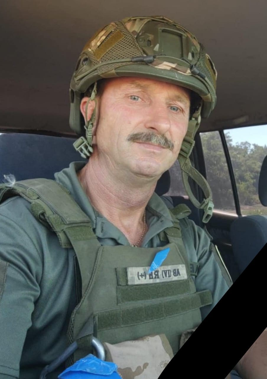 Новини Тернополя - фото з На війні загинули Герої з Тернопільщини Валентин Павлюк, Мирослав Пихович та Василь Мушкета На зображенні може бути: 1 особа