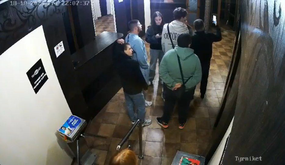 Новини Вінниці - фото з Відомі вінницькі боксери влаштували бійку зі зброєю: що відбулося в «Мода Барі»? (ОНОВЛЕНО)