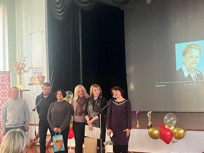 Новини Вінниці - фото з Легендарна вчителька-вогник Лариса Богатчук відзначила 90-річний ювілей