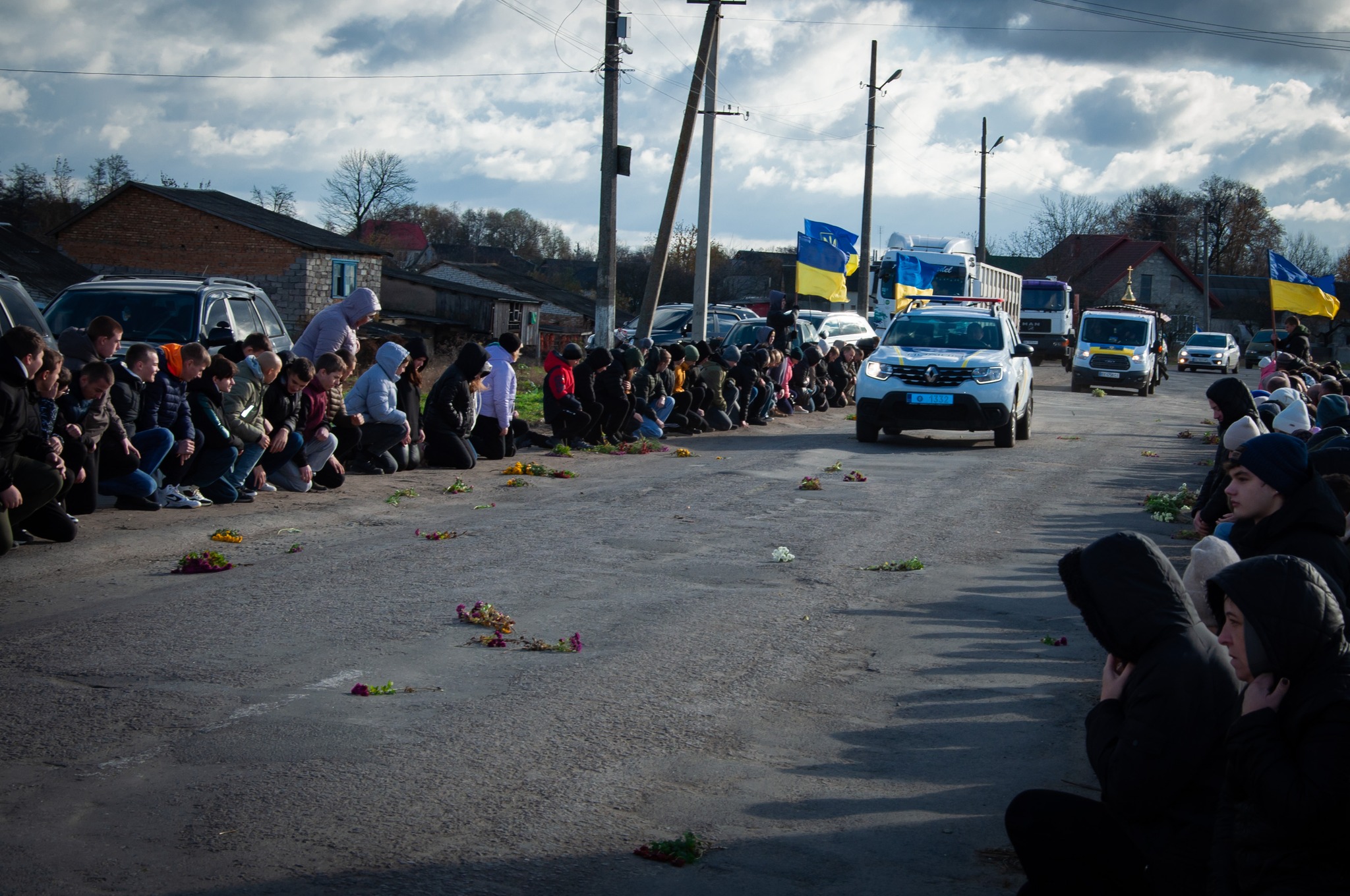 Новини Хмельницького - фото з «На щиті» на Хмельниччину повернулись троє оборонців