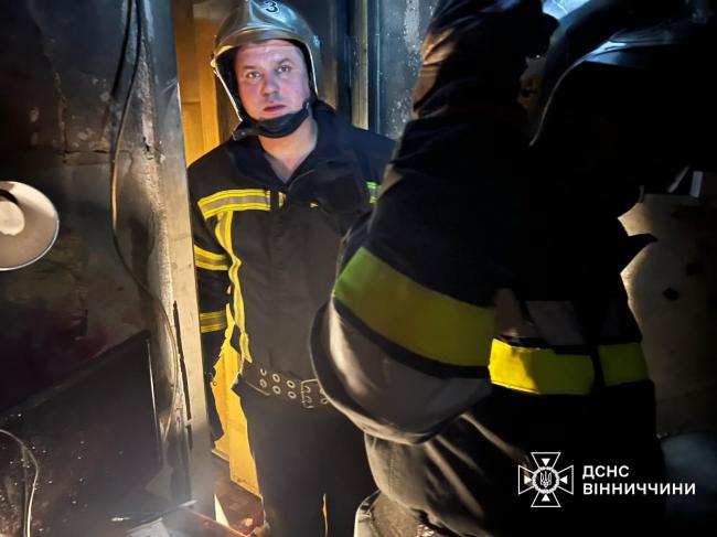 Новини Вінниці - фото з На Костя Широцького горіла квартира у п'ятиповерхівці