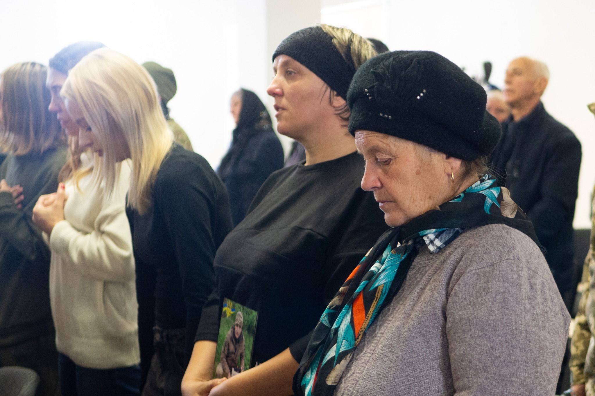 Новини Тернополя - фото з Рідним загиблих Героїв Тернопільщини передали державні нагороди