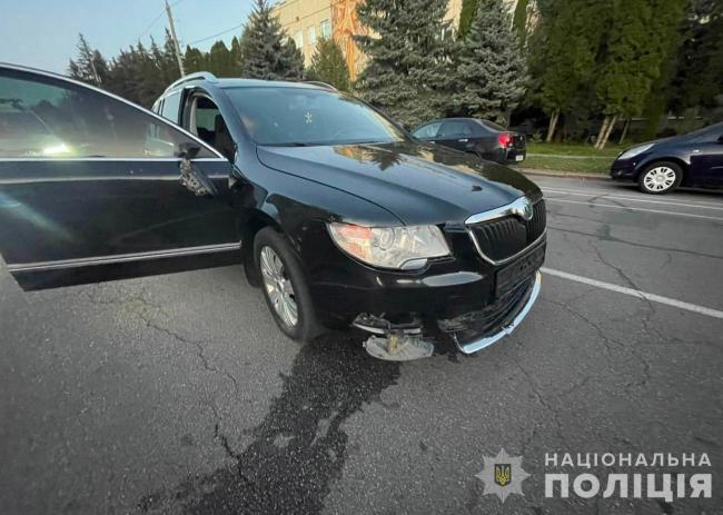 Новини Вінниці - фото з На Політехнічній збили 14-річну дівчину, яка раптово вибігла на проїжджу частину дороги