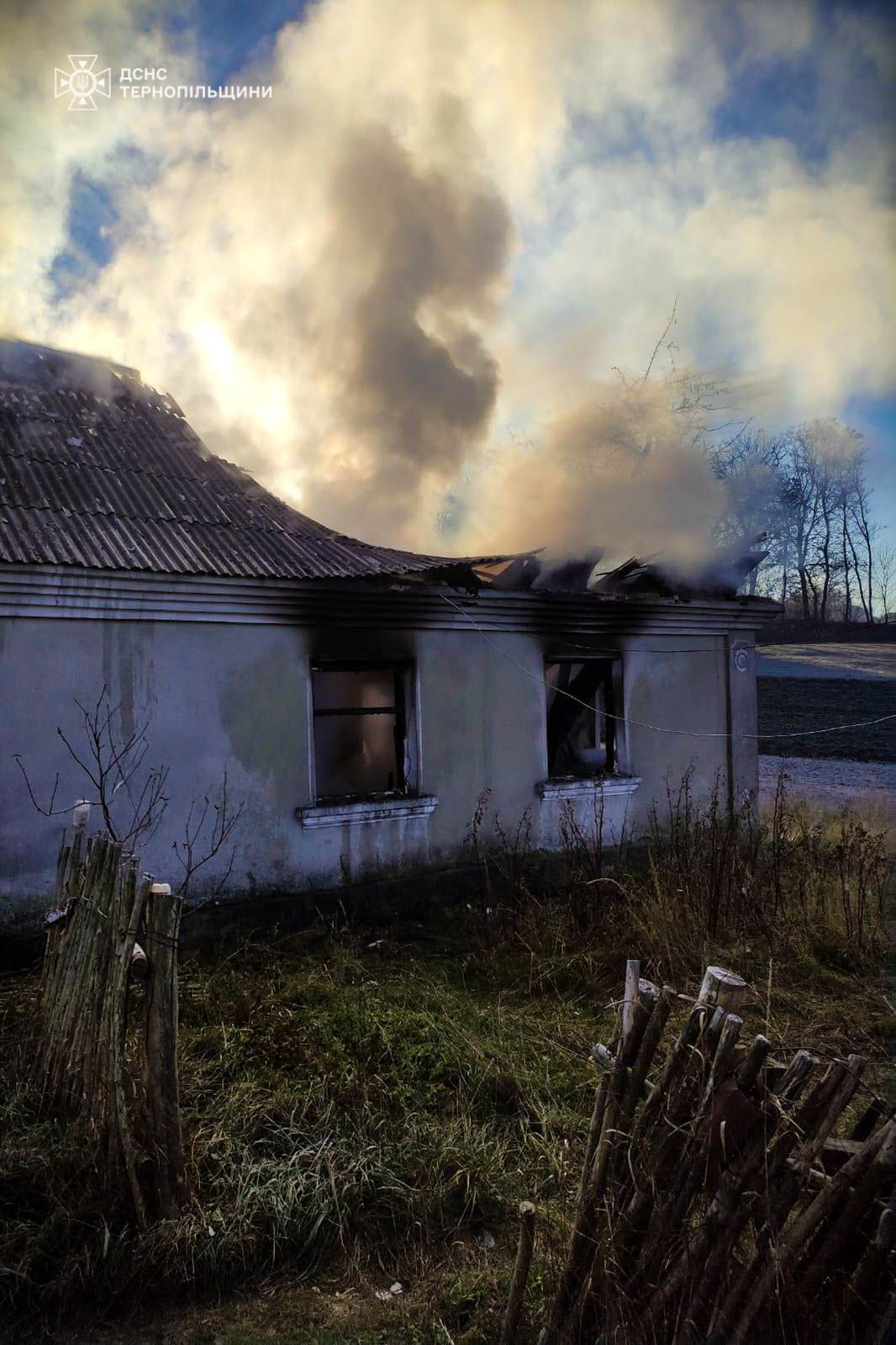 Новини Тернополя - фото з Вогонь забрав життя мешканця села з Шумської громади