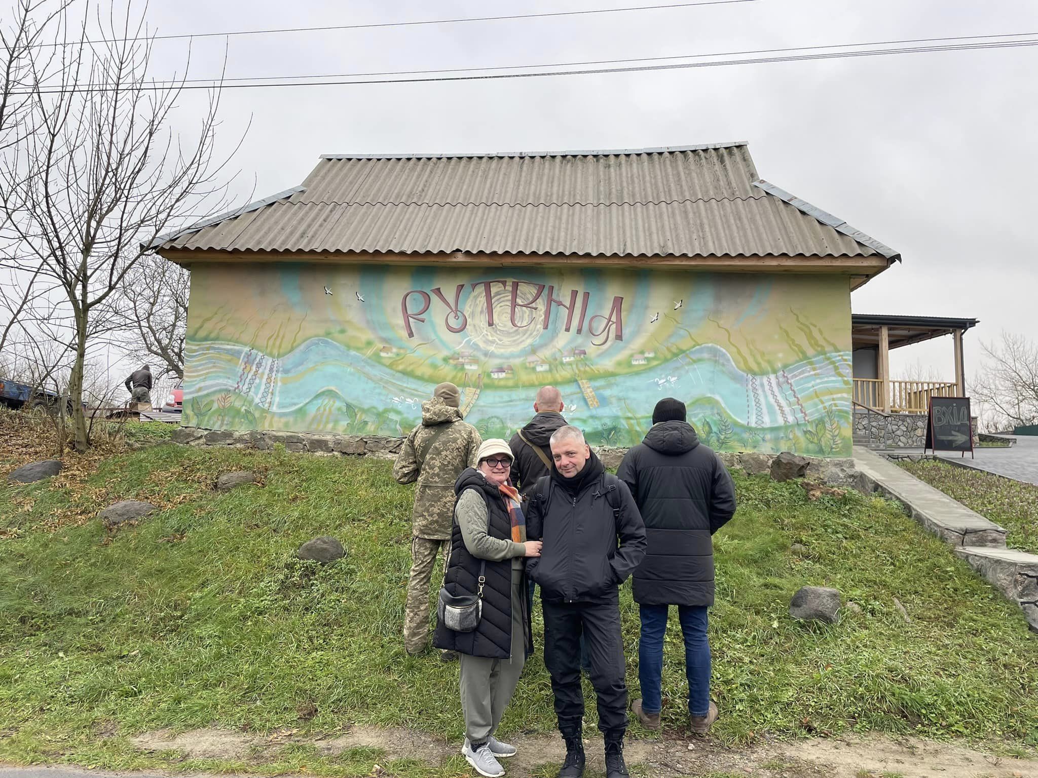 Новини Вінниці - фото з За кошти, зароблені у Лондоні, викупила в селі будиночки для реабілітації військових