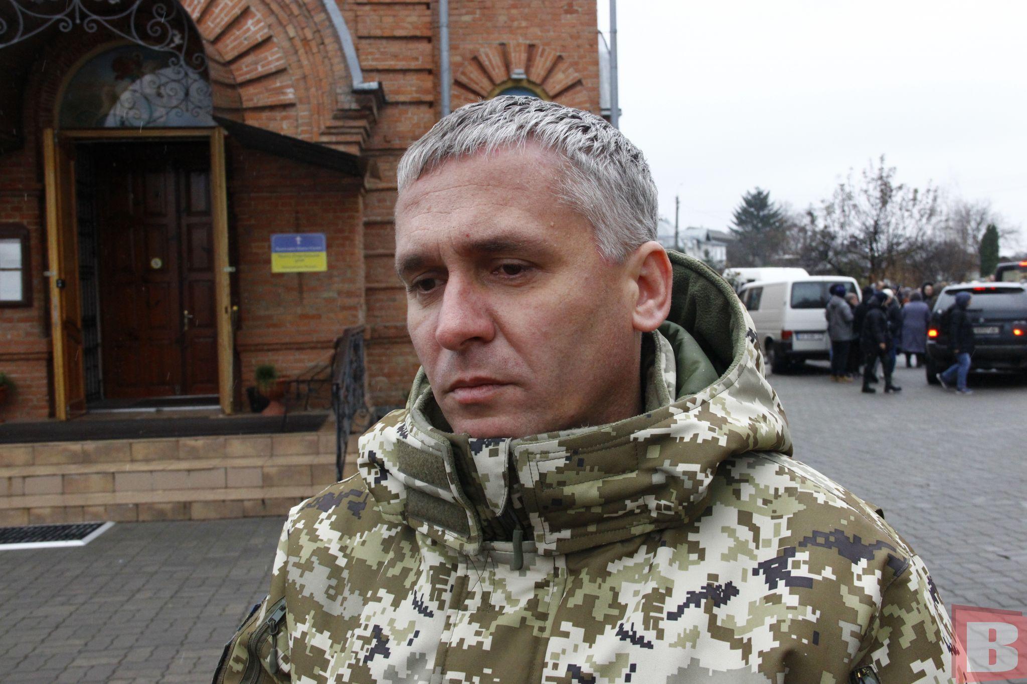 Новини Хмельницького - фото з Із полону – знову на службу: у Хмельницькому попрощалися із прикордонником Костянтином Рущиним