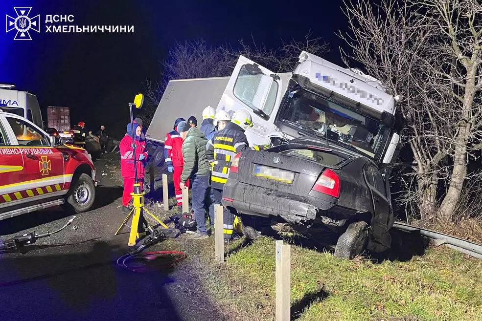 Новини Хмельницького - фото з В ДТП у Хмельницькому районі загинуло молоде подружжя