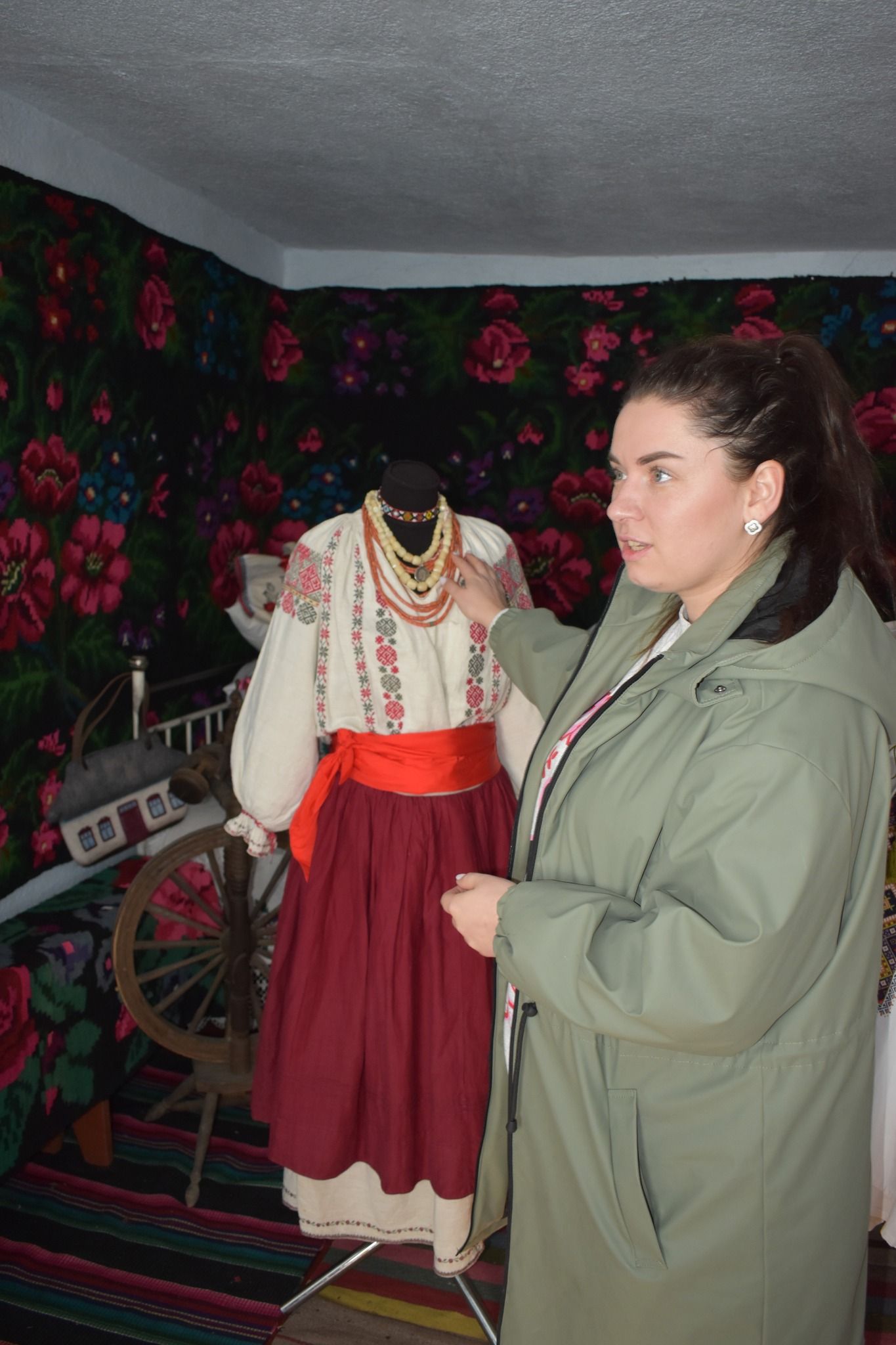 Новини Вінниці - фото з Реставрує хати та заклала теплицю: популярна блогерка відновлює спадщину рідного села