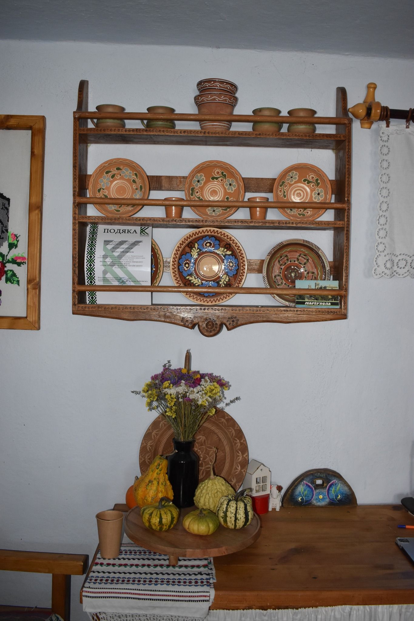 Новини Вінниці - фото з Реставрує хати та заклала теплицю: популярна блогерка відновлює спадщину рідного села