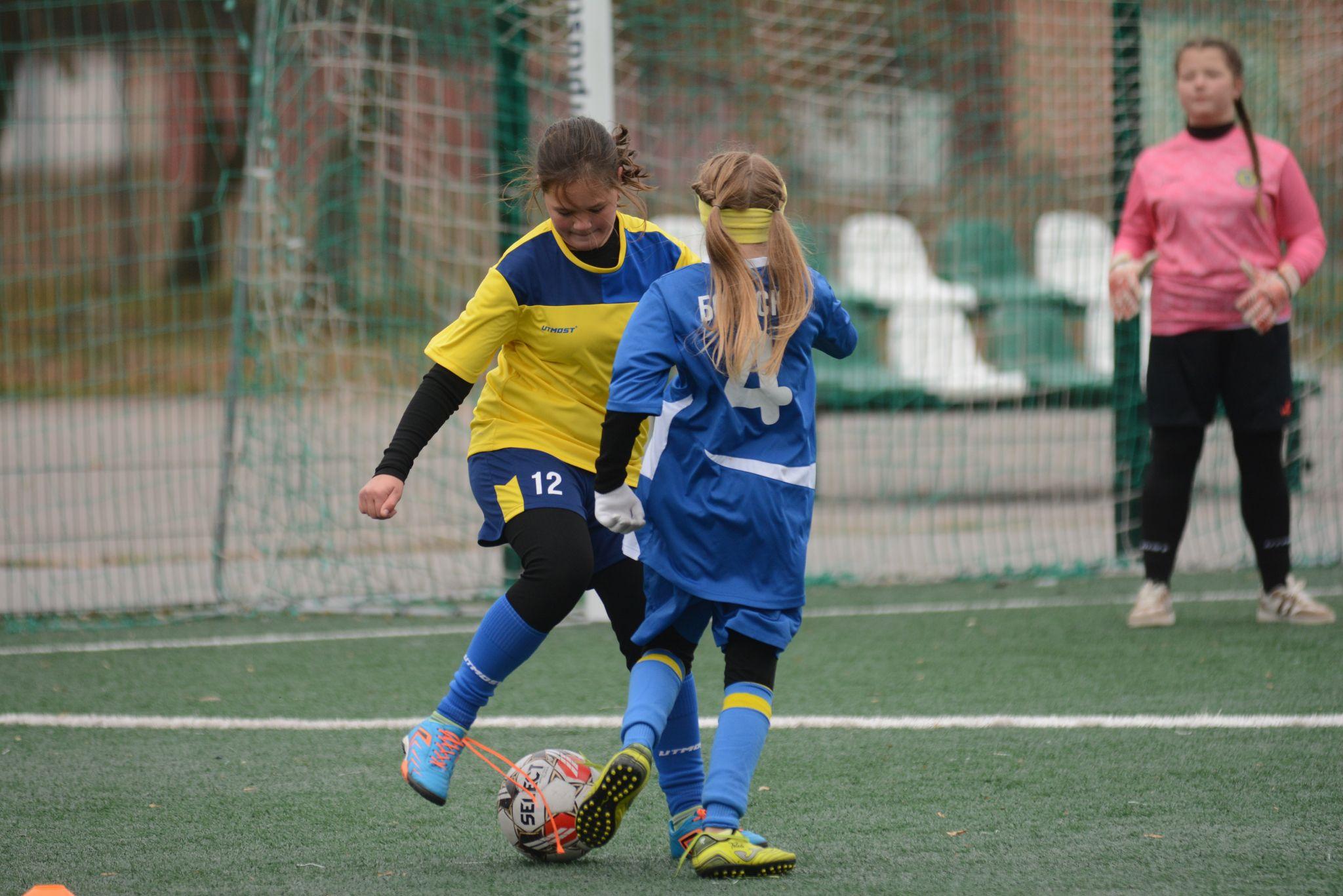 Новини Вінниці - фото з Футболістки спортшколи «Нива» виграли відкриті міські чемпіонати