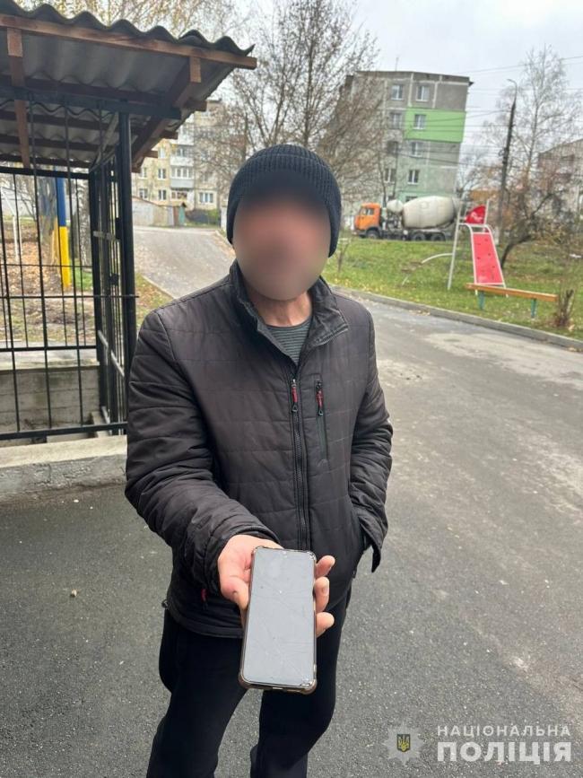 Новини Вінниці - фото з Затримали двох грабіжників: один відібрав телефон, другий пенсію