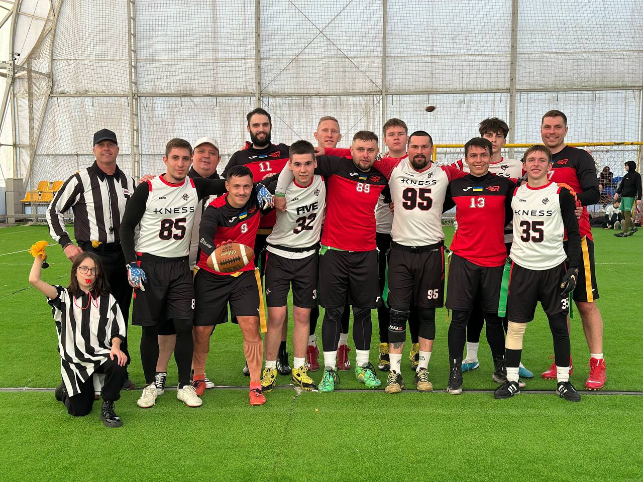 Новини Вінниці - фото з «Вовки» і «Вовчиці» із Вінниці виграли перший чемпіонат України з манежного флаг-футболу