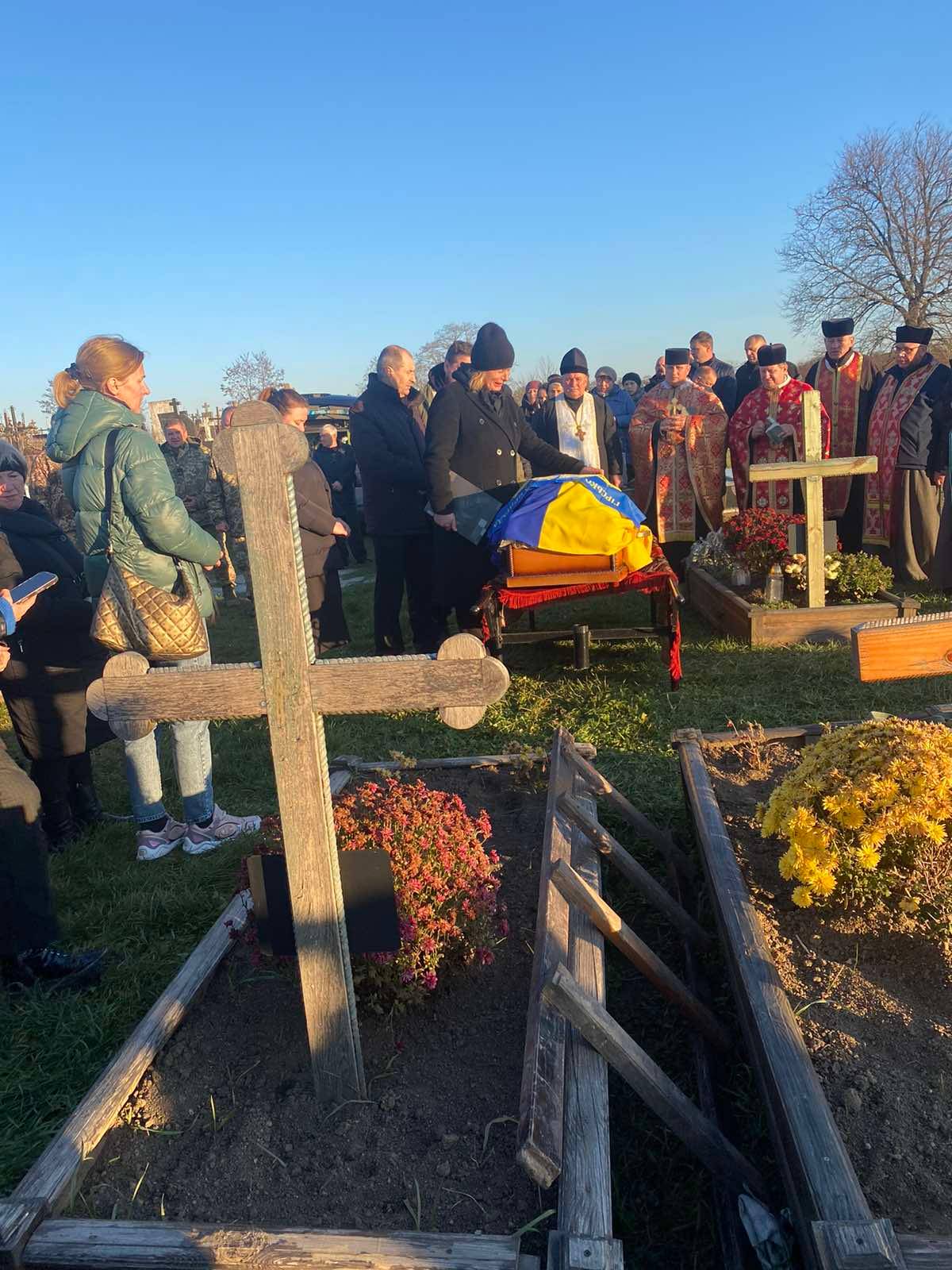 На зображенні може бути: 10 людей