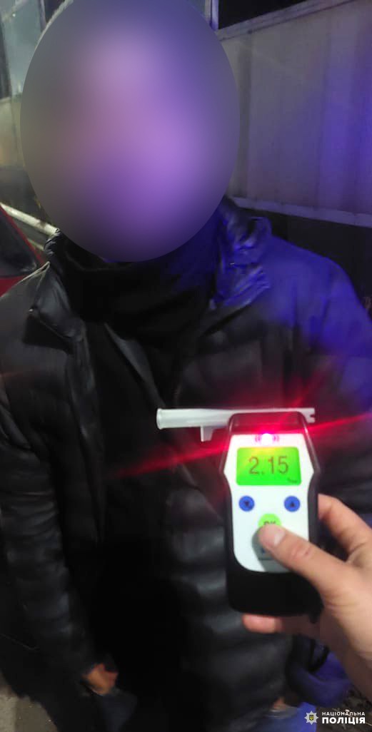 Новини Хмельницького - фото з Хмельничанин за 5 тисяч гривень намагався відкупитися від рівненських патрульних