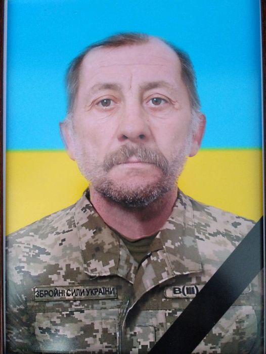 Новини Тернополя - фото з Підгаєччина прощається з Захисником Петром Костенком На зображенні може бути: 1 особа та текст