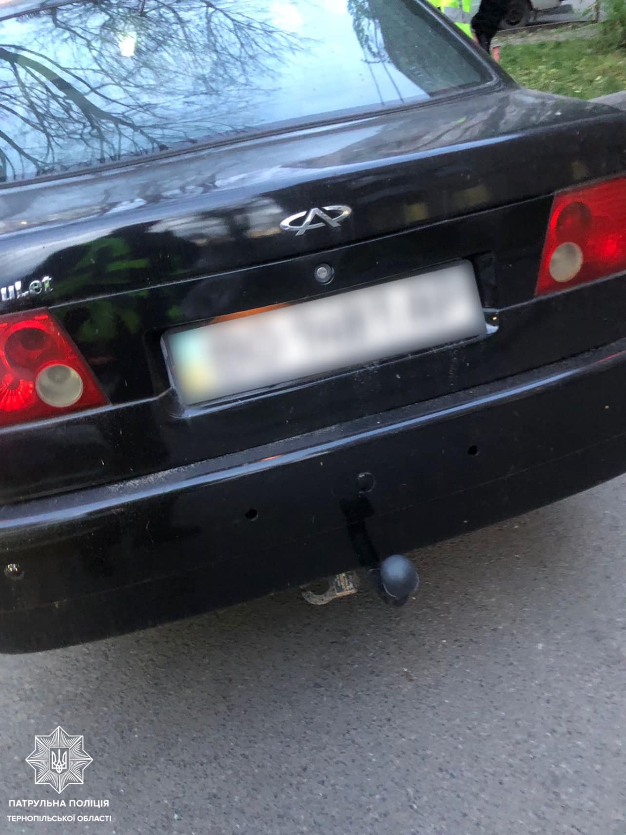 Новини Тернополя - фото з Драгер показав стрілки «в небо»: на Злуки зупинили п'яного водія